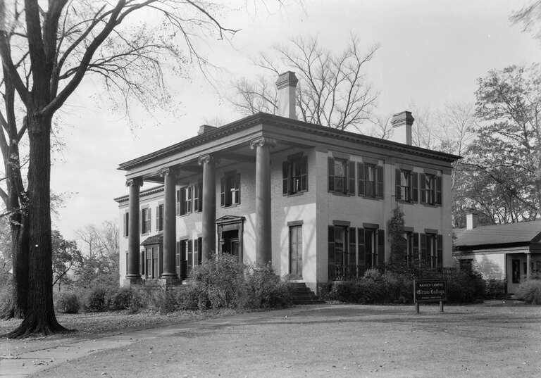 Front of the Judge Frederick Kinsman House, located at 303 Mahoning Avenue in Warren, Ohio, United States.  Built in 1833, it is owned by Hiram College and is a part of the Mahoning Avenue Historic District, a historic district that is listed on the