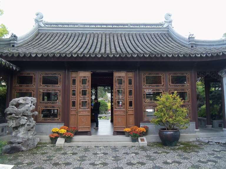 Lan Su Chinese Garden