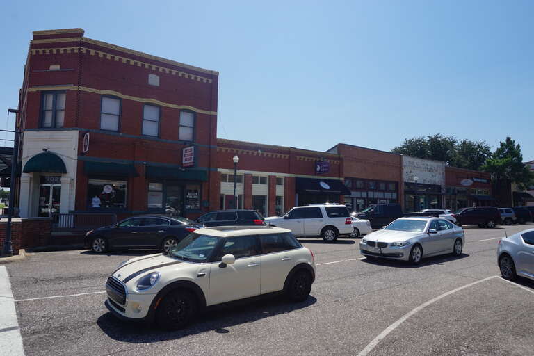 West Main Street in Lewisville, Texas (United States).
