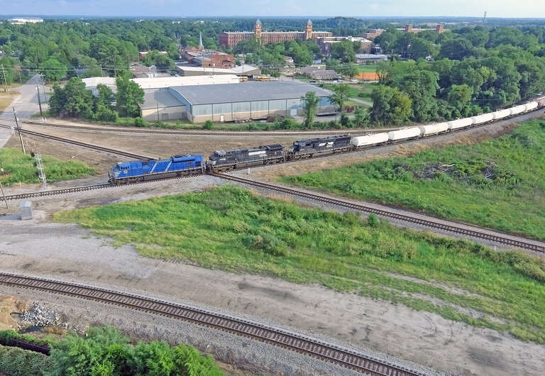 NS 192 enters Devine Junction in Columbia, SC with CITX 142 leading.  CITX 142 began as EMD SD70M-2 Demonstrator GM76,  Then it became EMDX 76.