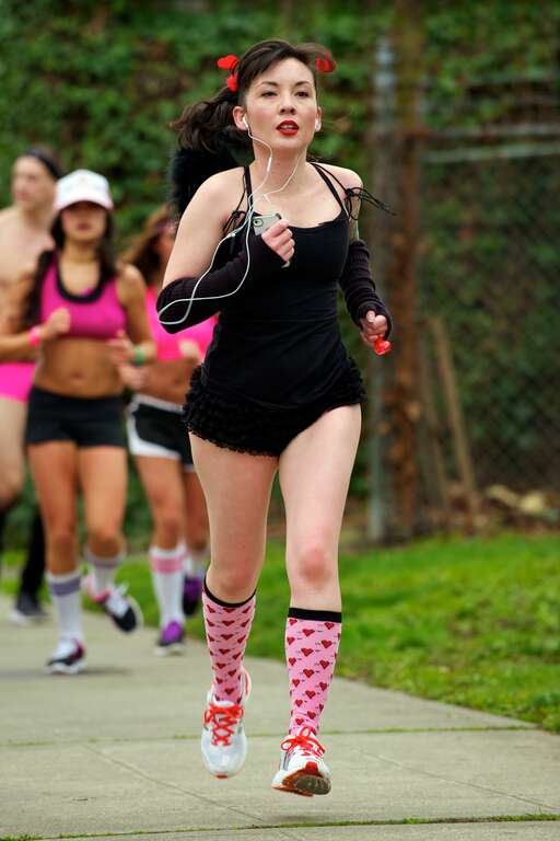 Cupid's Undie Run - Seattle - 11 Feb. 2012 cupidsundierun.com/