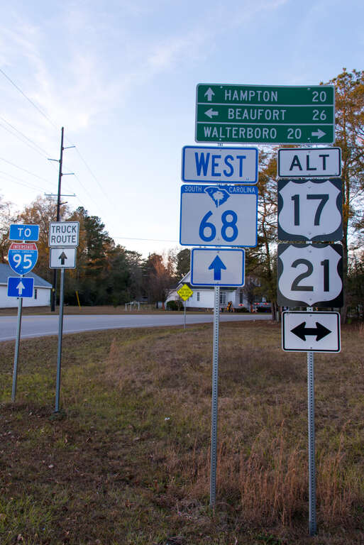 Begin of SC 68 in Yemassee, South Carolina.