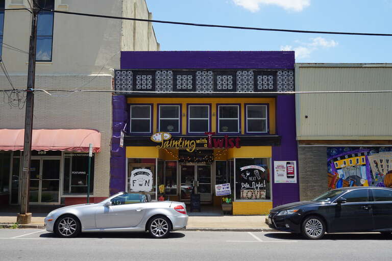 Painting with a Twist in Sherman, Texas (United States).