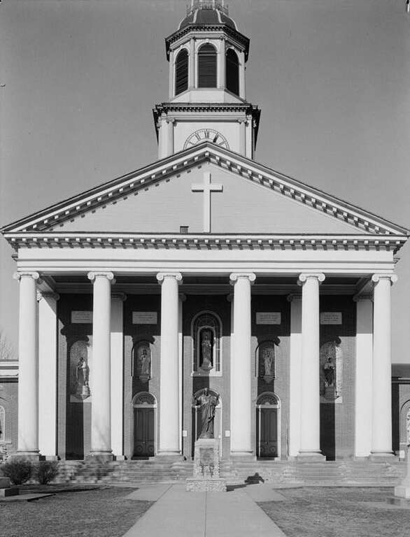 Basilica of Saint Joseph Proto-Cathedral in Bardstown, Kentucky. Approximate lat/long: 37°48′39″N 85°28′20″W﻿ / ﻿37.81083°N 85.47222°W﻿ / 37.81083; -85.47222 Front elevation (south). Image cropt to remove border.