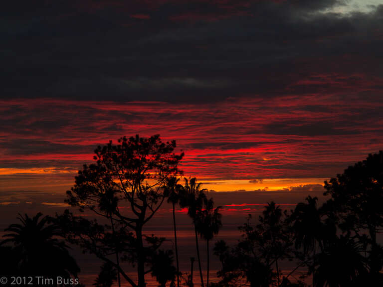 Great sky Thursday. Blood red clouds

Swami's Encinitas