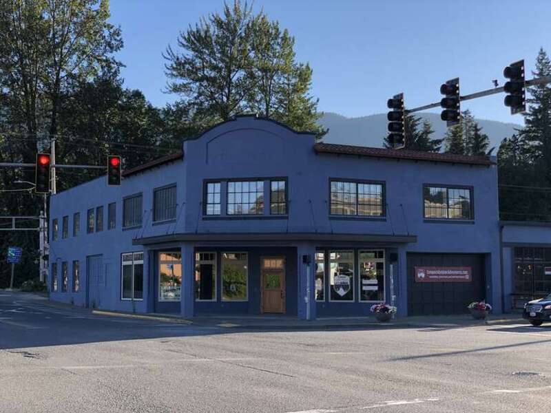 Sunset Garage Building, North Bend, Wasington.