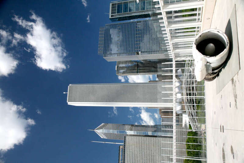 Source : WIKIPEDIA
&amp;lt;a href=&quot;http://en.wikipedia.org/wiki/Aon_Center_(Chicago)&quot; rel=&quot;nofollow&quot;&amp;gt;en.wikipedia.org/wiki/Aon_Center_(Chicago)&amp;lt;/a&amp;gt;
L'Aon Center (autrefois Amoco tower) est un gratte-ciel de Chicago, dans l'État de l'Illinois aux