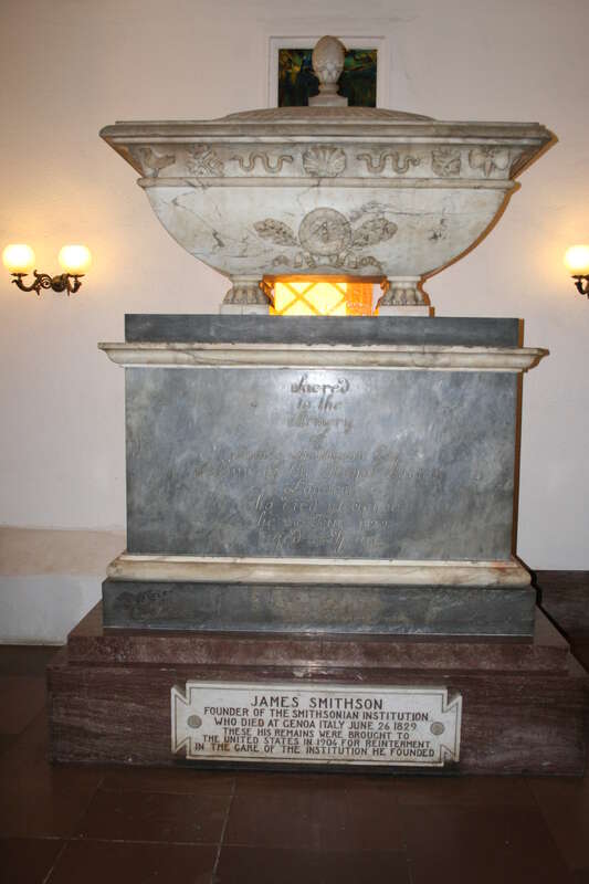 Smithsonian Castle, Smithsonian Institution, Washington, D.C. Complete indexed photo collection at WorldHistoryPics.com.