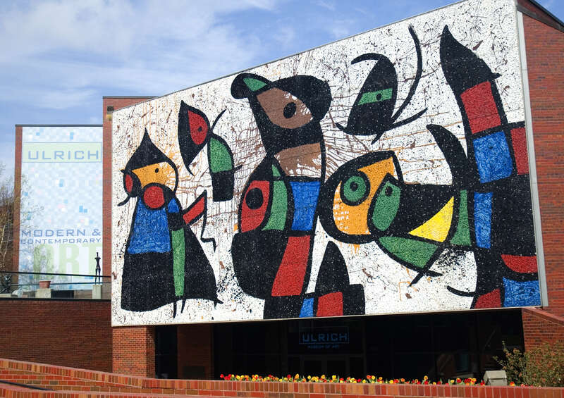 Personnages Oiseaux Joan Miro - 1978
Blue skies finally poked through the clouds today.  This is a picture I've wanted for a while but resisted taking so I could get a blue sky.  This is the Edwin A. Ulrich Museum of Art at Wichita State