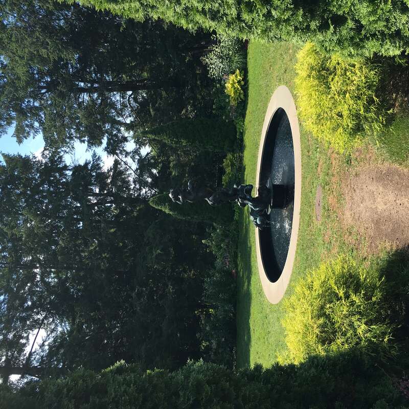 A fountain at Prospect Gardens, located at Princeton University