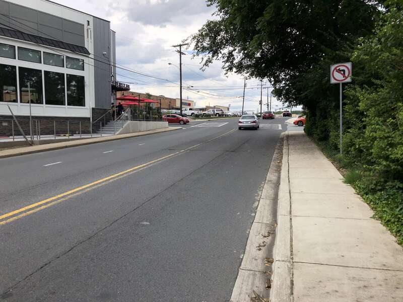 View east along Maryland State Route 547 (Knowles Avenue) just west of Detrick Avenue in Kensington, Montgomery County, Maryland