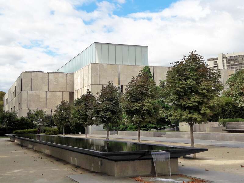 The Barnes Foundation along Ben Franklin Parkway in Philadelphia.