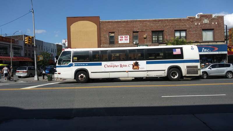 RTS Bus, MTA NYC Transit side view