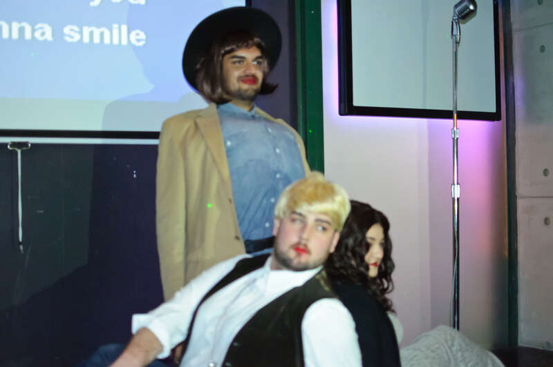 Radio Star Karaoke is located on 9 West 35th Street in Manhattan, in the general vicinity of Koreatown. Although it is a typical Asian-style cubicle karaoke bar, it also has an American-style open-mic section with a live KJ.
This is where I am