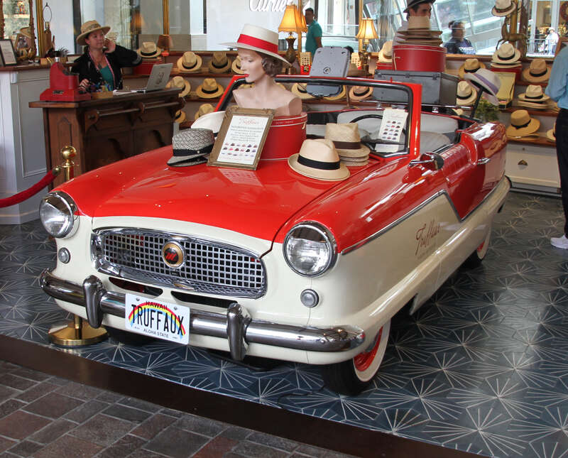 Ala Moana Center Hat Stand