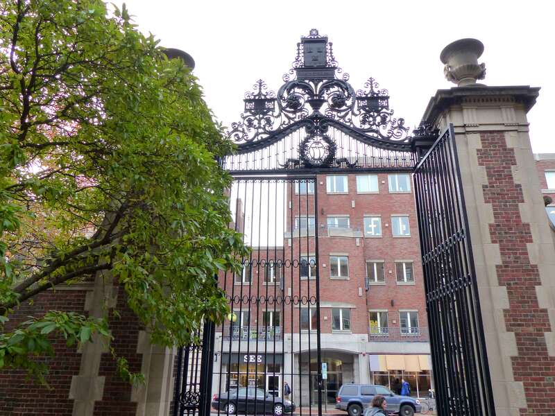 Cambridge - USA -  Harvard University - entrance