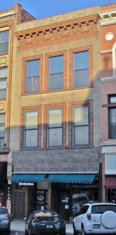 Col. C. D. Smith Building in the Bloomington Central Business District (1901).




This is an image of a place or building that is listed on the National Register of Historic Places in the United States of America. Its reference number is 85000363.