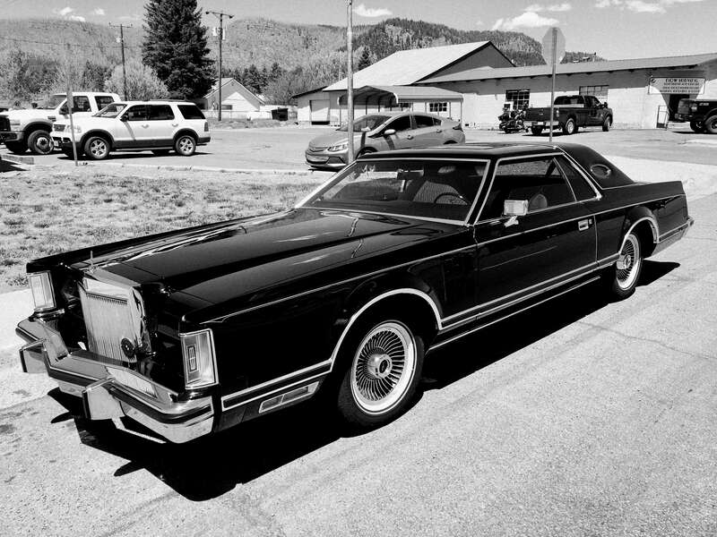 An old Lincoln Continental, in Alpine, AZ.