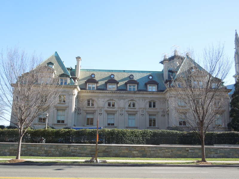 National Cathedral School, Washington, DC: Hearst Hall, west side along Wisconsin Avenue