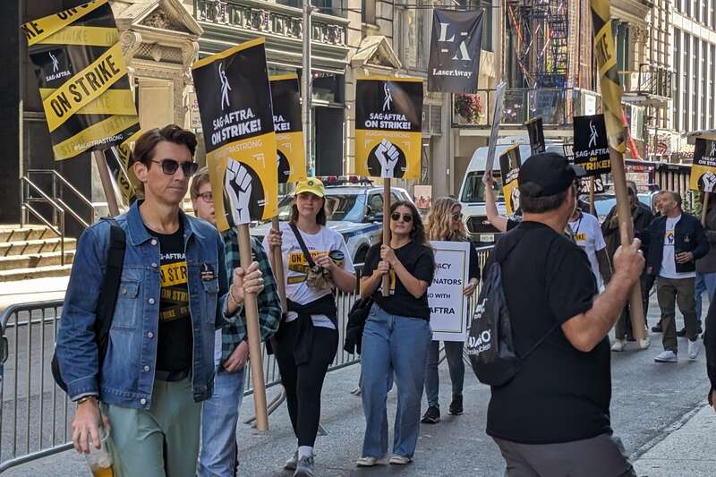 Though the Writers Guild has reached a tentative deal with the studios, the Screen Actors Guild is still on strike and continues to walk the picket line in front of Netflix's New York offices.