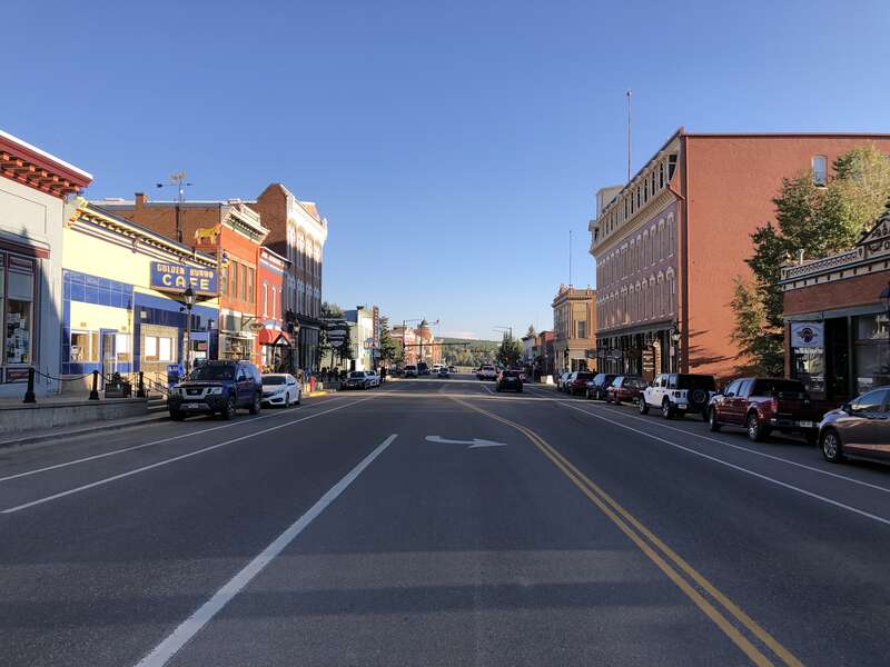 View east along U.S. Route 24 (Harrison Avenue) at Eighth Street in Leadville, Lake County, Colorado