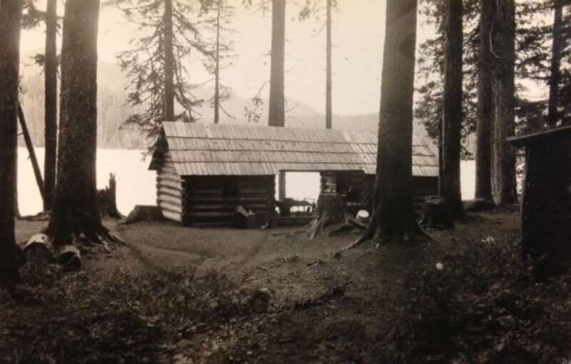 Historic Lost Lake Guard Station-Mt Hood