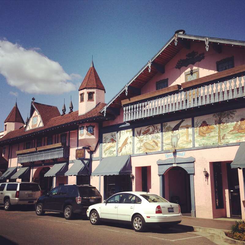 Leavenworth, WA — Obertal Mall and Inn