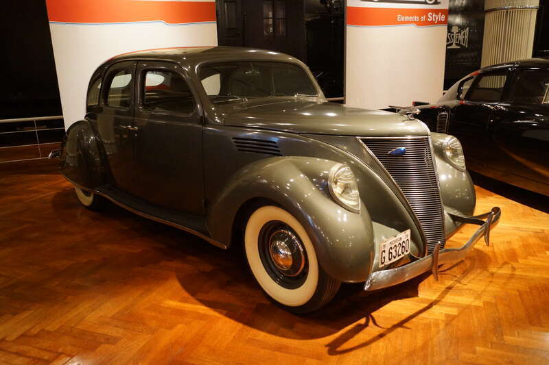 I drove to Detroit, to visit the Walter P. Chrysler Museum, before it closed, to be converted into office.  I arrived on Friday and the Chrysler Museum was not open until Saturday, so I went to the Henry Ford.  I heard great things about it and I was