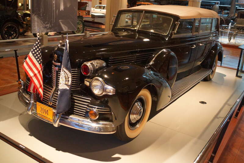 I drove to Detroit, to visit the Walter P. Chrysler Museum, before it closed, to be converted into office.  I arrived on Friday and the Chrysler Museum was not open until Saturday, so I went to the Henry Ford.  I heard great things about it and I was