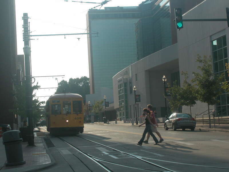 20050815 44 CATS 408 Markham St. @ Scott St.