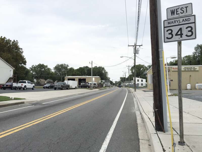View west along Maryland State Route 343 (Washington Street) at Maryland State Route 341 (Race Street) in Cambridge, Dorchester County, Maryland