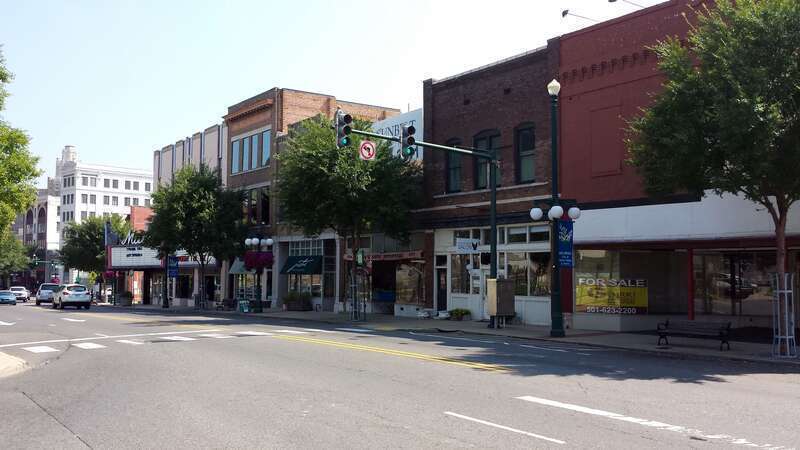 Looking down Central Avenue, Hot Springs, AR