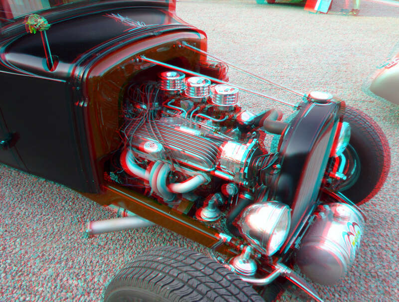 View with 3D red/cyan glasses