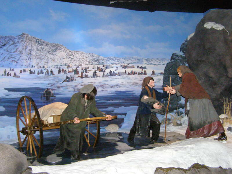 Handcart Pioneers exhibit at the Great Platte River Road Archway Monument in Kearney, Neb.