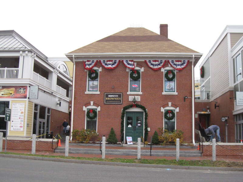 E.B. Mallett Office Building, Freeport, Maine. Photo by Ken Gallager, Nov. 11, 2011.