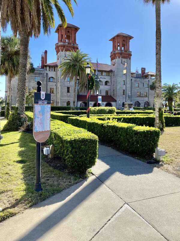 Built in 1887 and designed by the New York-based architecture firm of Carrère and Hastings, this Spanish Renaissance-style building was built by Henry Flagler in an effort to draw wealthy tourists to the warm winter climate of Florida.  When opened,