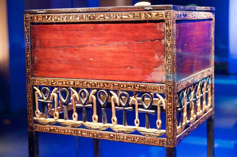 King Tutankhamun's tomb goods:  legged hieroglyphic chest DSC_0904