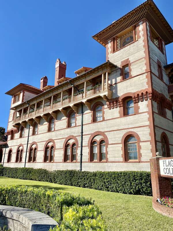 Built in 1885-1887 and designed by the New York-based architecture firm of Carrère and Hastings, this ostentatious Spanish Colonial Revival-style luxury resort hotel was built by Henry Flagler to attract wealthy tourists to the warm winters of