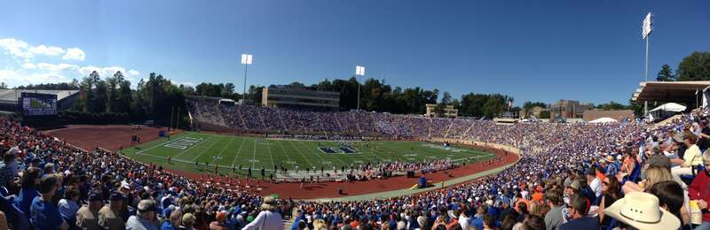 Panoramic view of Wallace Wade Stadium taken from the east during Duke's 2014 game against the Virginia Cavaliers.