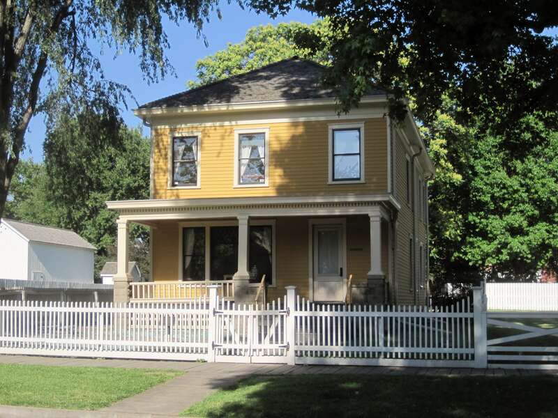 The Cook House at the Lincoln Home National Historic Site (c. 1880). Mrs. Sarah Cook, a photographer and widow, rented the property.




This is an image of a place or building that is listed on the National Register of Historic Places in the United