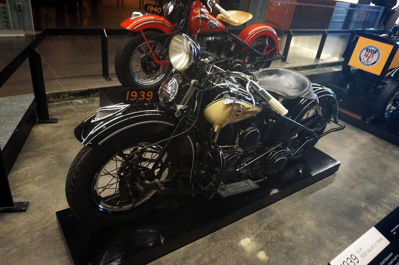 A 1939 Harley-Davidson ULH (with a Side-Valve V-Twin engine) at the Harley-Davidson Museum in Milwaukee, Wisconsin (United States).