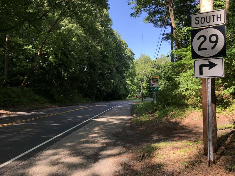 View south along New Jersey State Route 29 (River Road) just north of Hunterdon County Route 519 (Kingwood-Stockton Road) in Delaware Township, Hunterdon County, New Jersey