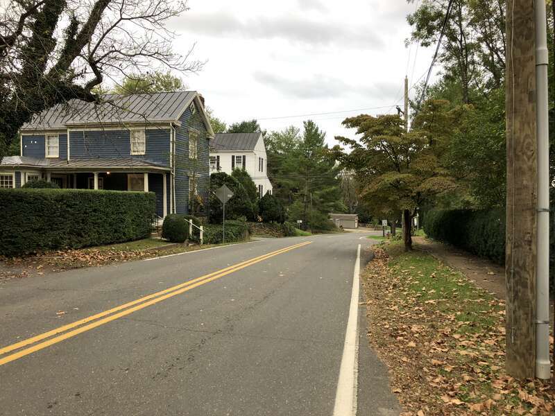 View east along U.S. Route 211 Business and north along U.S. Route 522 Business (Warren Avenue) between Main Street and Gay Street in Washington, Rappahannock County, Virginia