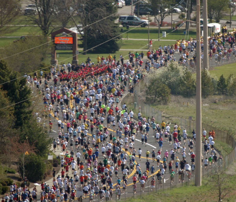 Runners head down Fort George Wright Drive during Spokane's 2008 Bloomsday race.