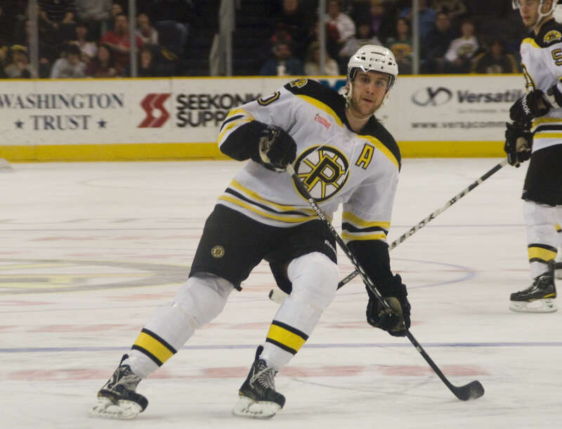 _ERI6200
Portland Pirates vs Providence Bruins
American Hockey League (AHL)
Providence wins 5-4 in the last Friday game of the season!
Photo taken by Sarah Connors at Providence, Rhode Island on April 8, 2011 using a Nikon D200.

This photo also