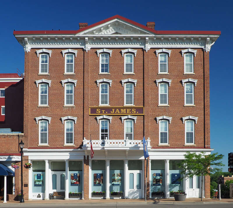 St James Hotel, 406 Main St, Red Wing, Minnesota, USA. Viewed from the southeast. 





This is an image of a place or building that is listed on the National Register of Historic Places in the United States of America. Its reference number is