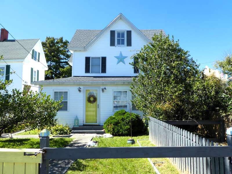 Tangier Island is in the Chesapeake Bay. It is part of Virginia.