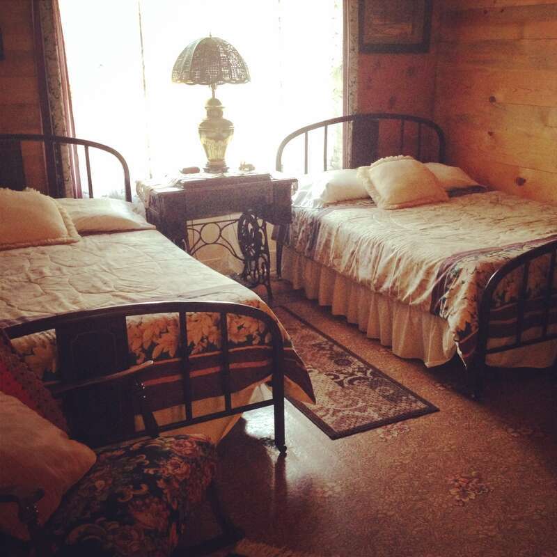 The Oregon Hotel (Mitchell, Oregon). Interior of one of the rooms.