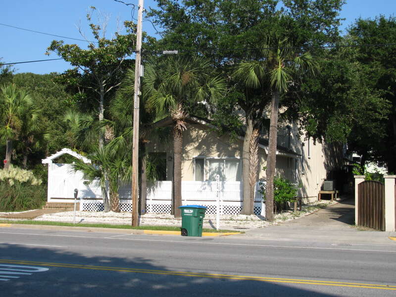 w:Tybee Island, Georgia.  House on Butler Avenue that is near to, but NOT included in, the w:Tybee Island Strand Cottages Historic District.  This house is too modern and does not match any photos of houses in the NRHP nomination form's accompanying