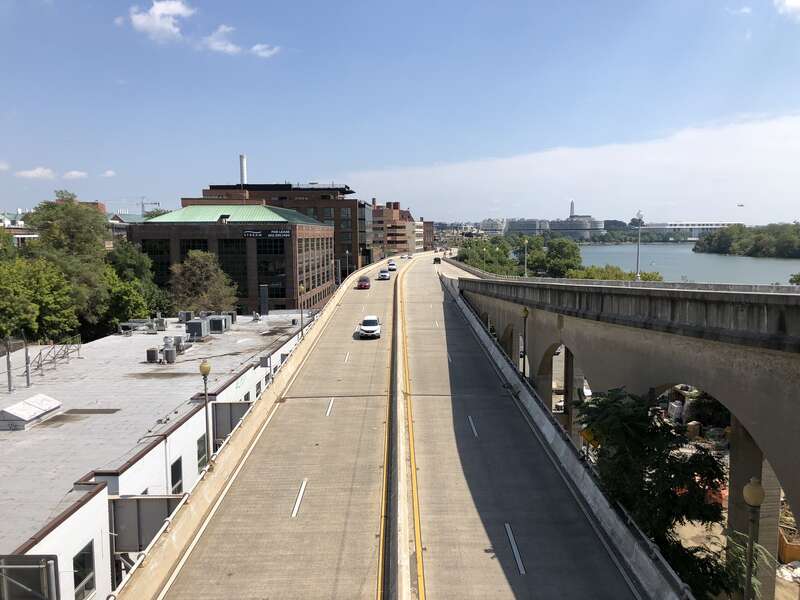 View north along U.S. Route 29 (Whitehurst Freeway) from the Francis Scott Key Bridge in Washington, D.C.
